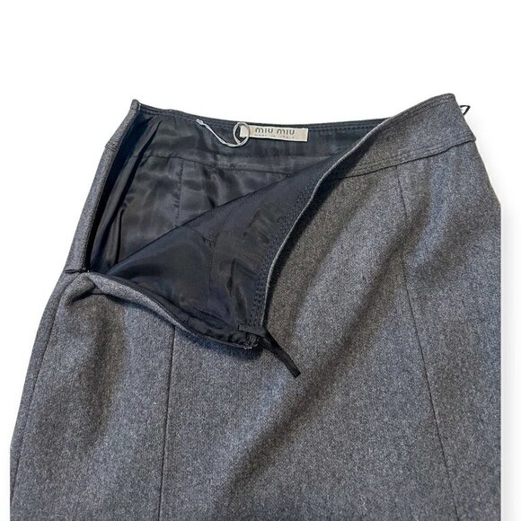 MIU‎ MIU Gray Wool Pleated Skirt, Size 44 Italy, Never worn new condition - Picture 8 of 14